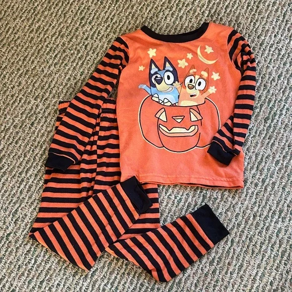 Kids Halloween and Dinosaur Pajama Set - Picture 2 of 7